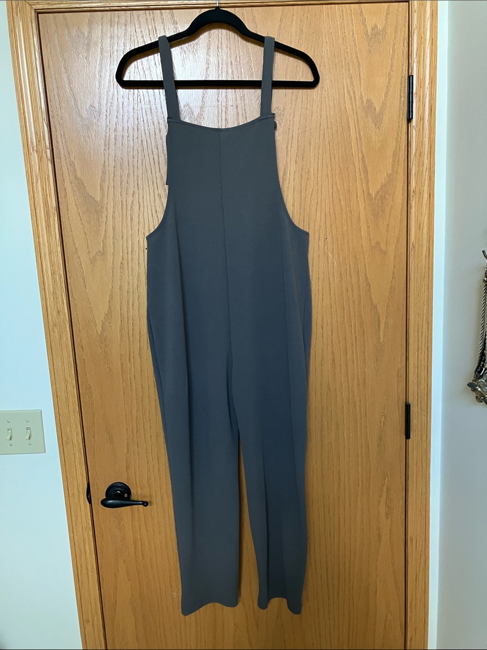SHEIN Dark Gray Sleeveless Jumpsuit Overalls with Front Pockets - Picture 2 of 3